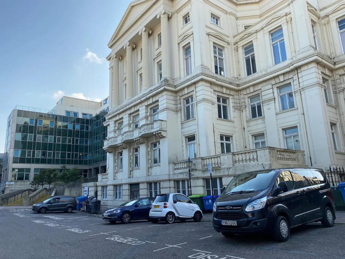 Beautiful Apartment Very Close To The Beach Brighton Exteriör bild