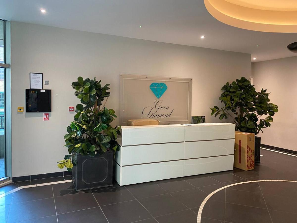 Beautiful Apartment Very Close To The Beach Brighton Exteriör bild
